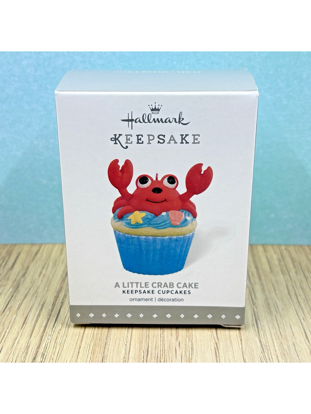 A Little Crab Cake 2015 Hallmark Keepsake Cupcakes #1 - MIB
